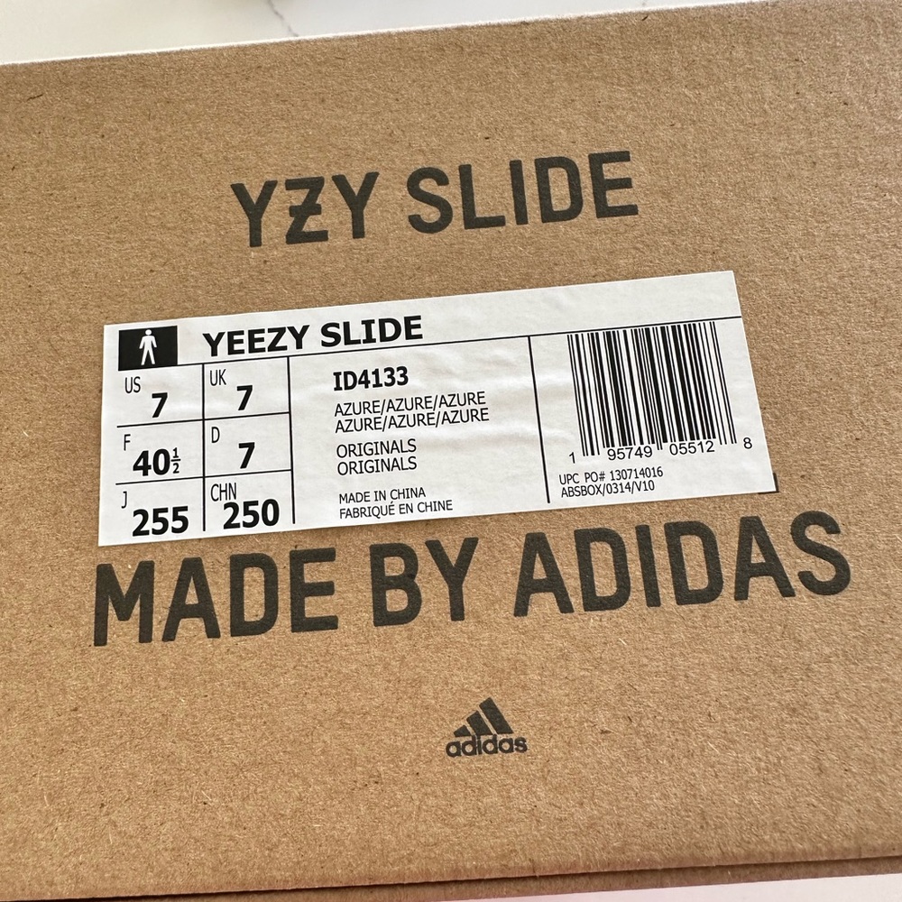 Brand new Adidas Yeezy YZY slide - Picture 5 of 6